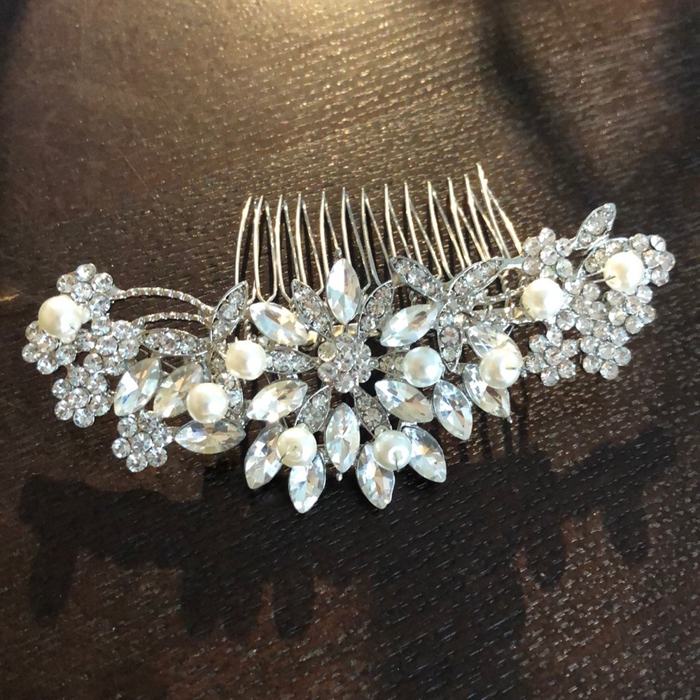 Wedding Hair Side Comb Silver Rhinestone Flower